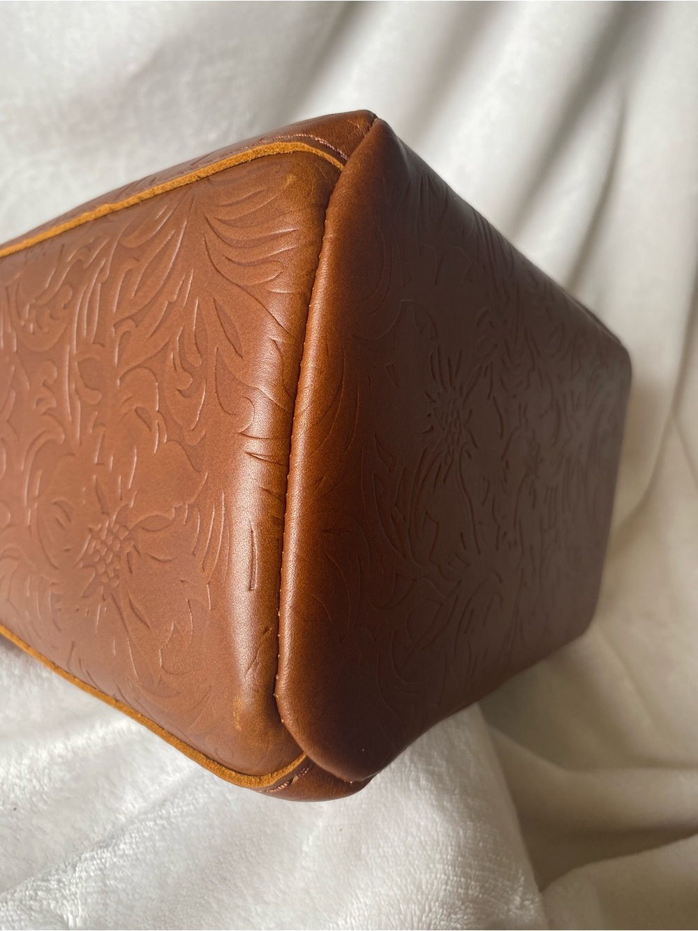 Portland Leather Goods Meadow Butterfly Bucket Bag - Picture 5 of 9